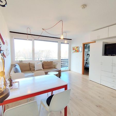 Mooki Beach Apartment Bodensdorf Esterno foto